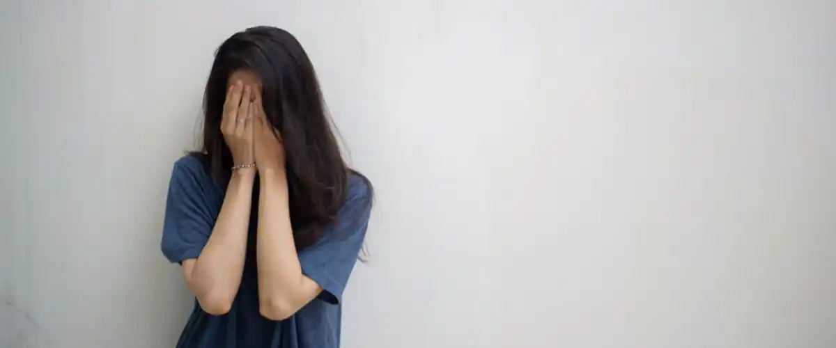 Gambar sampul untuk Anxiety atau Anxiety Disorder? Yuk Bedain Biar Nggak Salah Paham